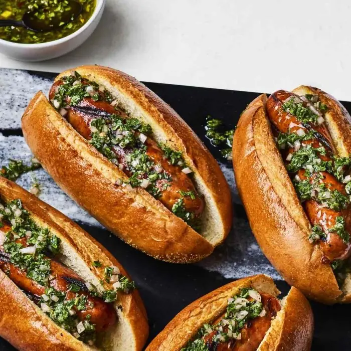 The Street Sandwich That Rules Argentine Barbecues With an Iron Spatula