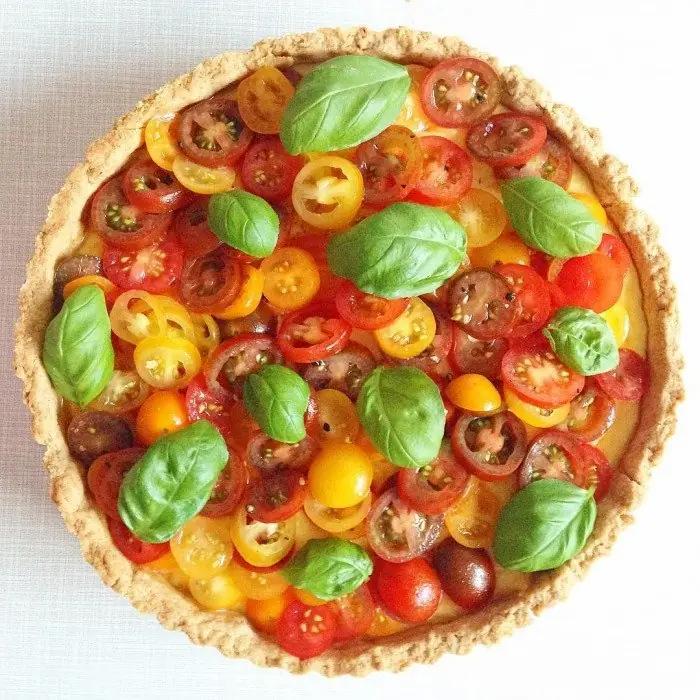 The Tart That Convinced Me I Was Fancy (For About Ten Minutes)